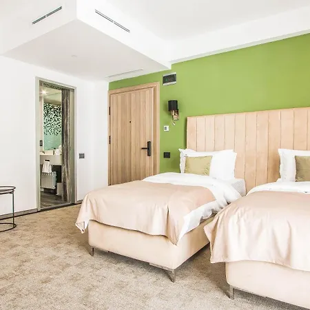 Apart-hotel Carol 1 4*