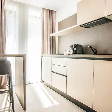 Carol 1 4* Bucareste