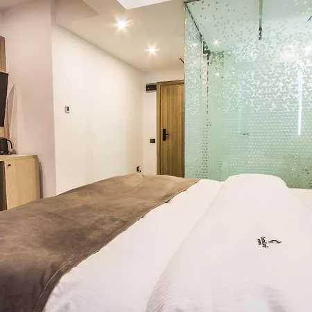 Carol 1 Apart-hotel 4*